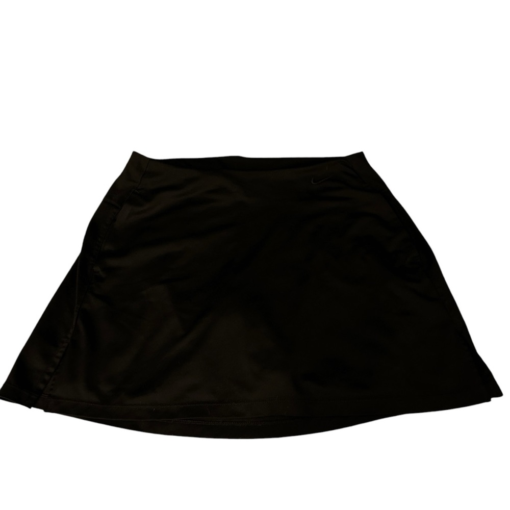 Nike tennis skirt skirt women’s size large, black with black swoosh